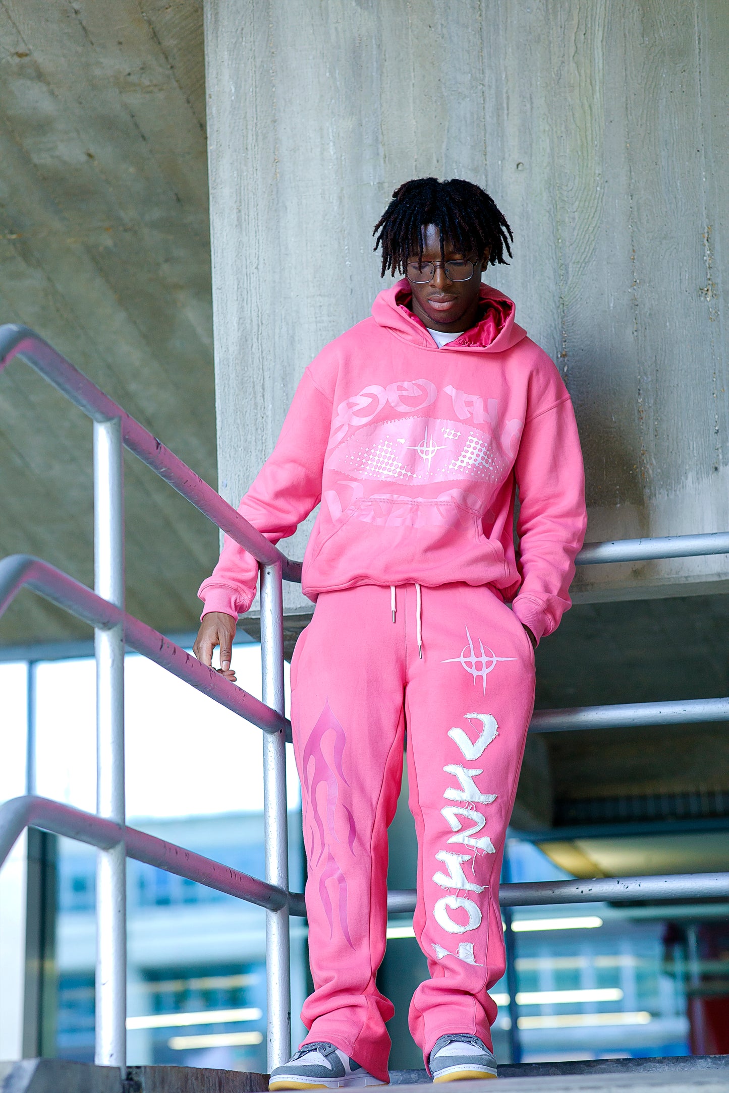 Vizion Joggers | Pink